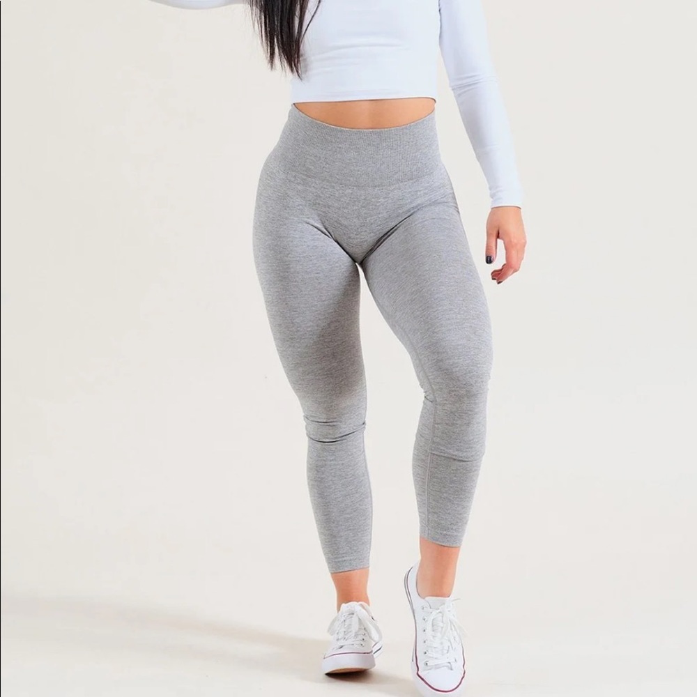 Paragon - Native Seamless Grey Leggings - worn twice